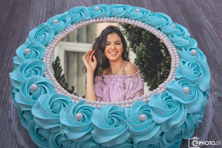 फोटो फ्रेम ऑनलाइन के साथ फूल जन्मदिन का केक