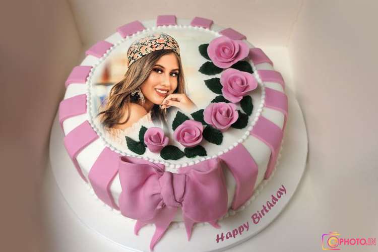 फोटो संपादन के साथ गुलाब जन्मदिन का केक